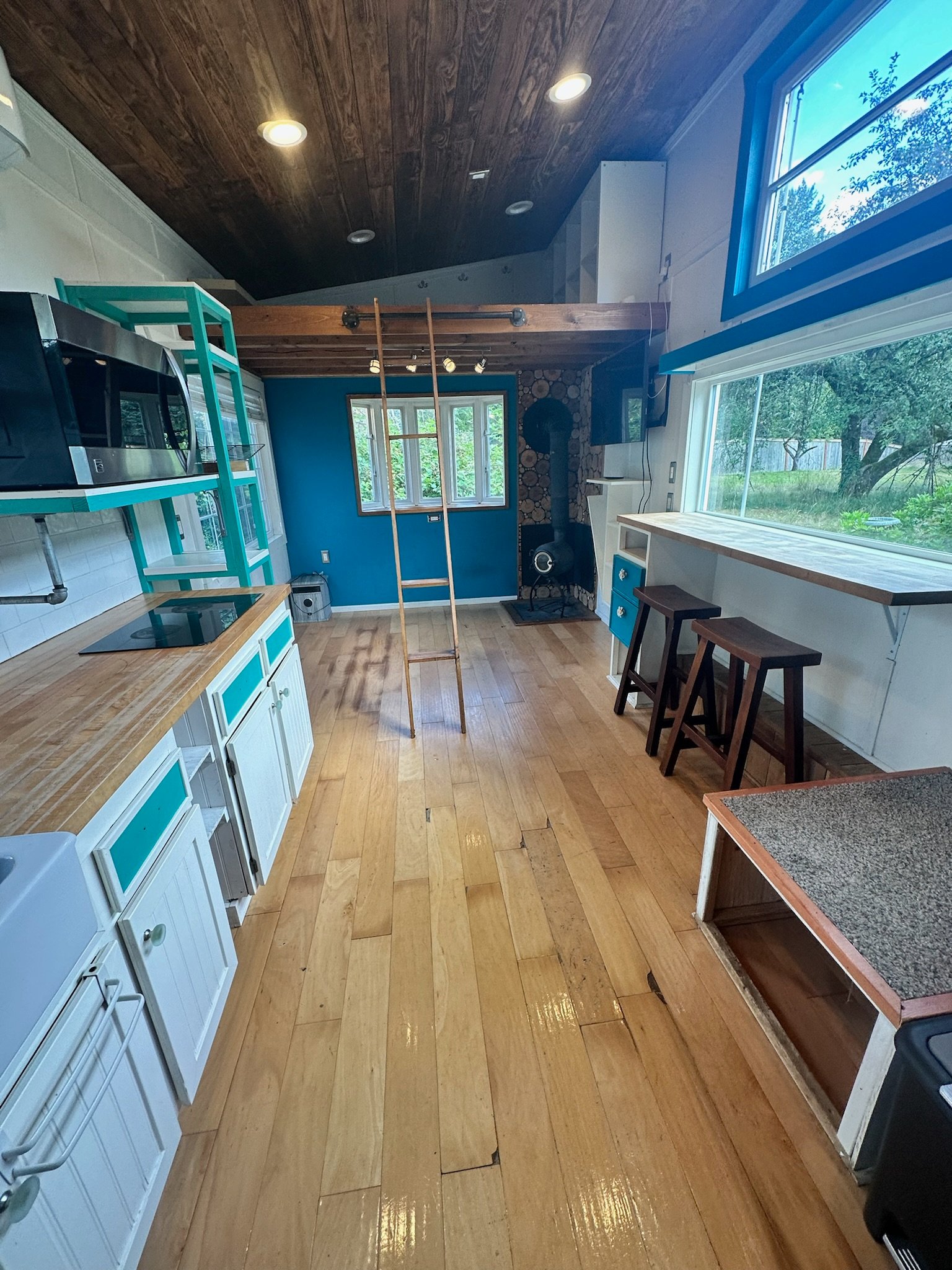 Garage Cleaning in Seattle