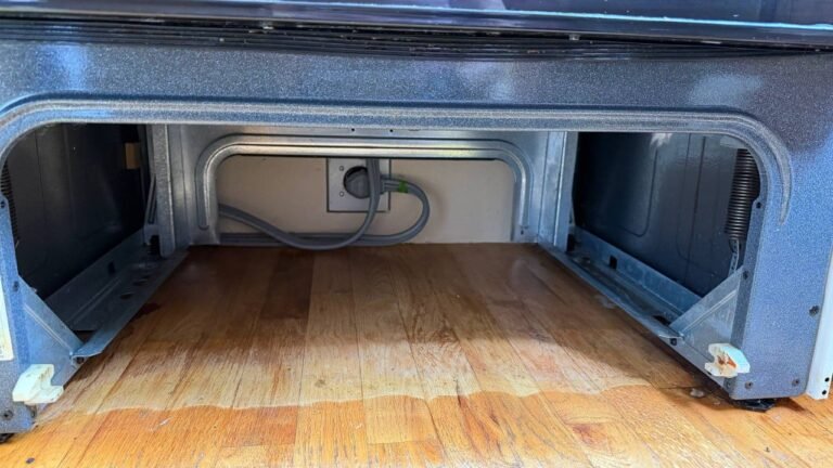 Clean hardwood floor under the range after JenyClean move-out cleaning in Bellevue, WA
